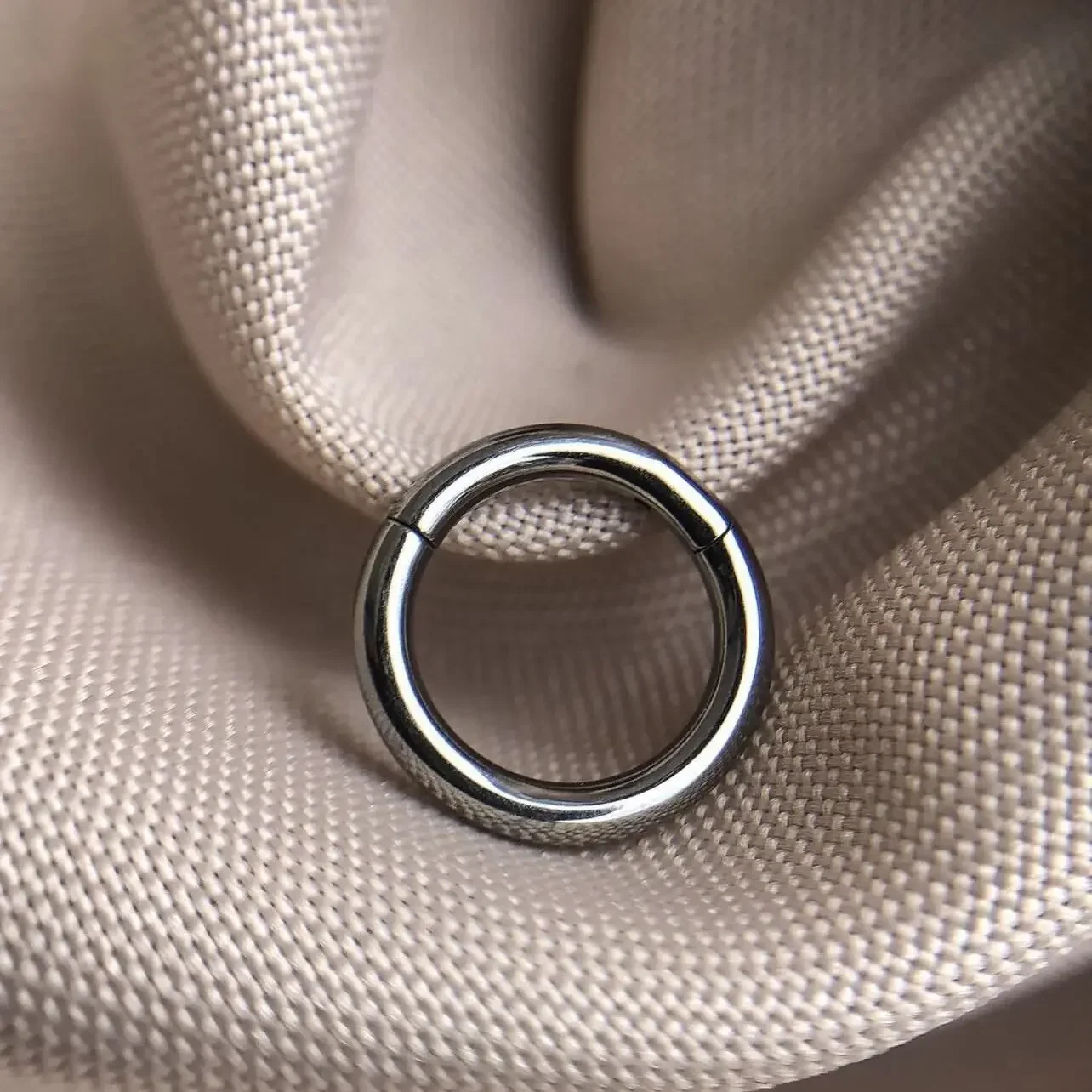 G23 Tytanowy pierścień do nosa – Helix Cartilage Ring recenzja i cena