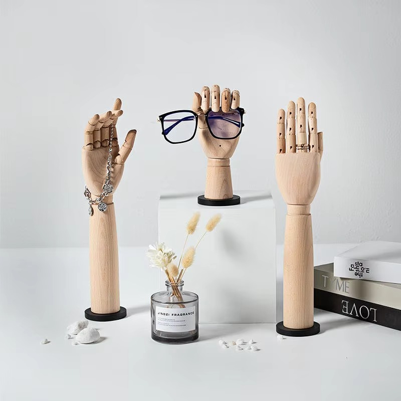 Solidny drewniany manekin ręka – Body Jewelry In Store recenzja i cena